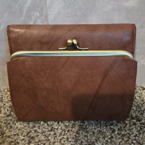 Buxton Brown Leather Clutch - Picture 4 of 9